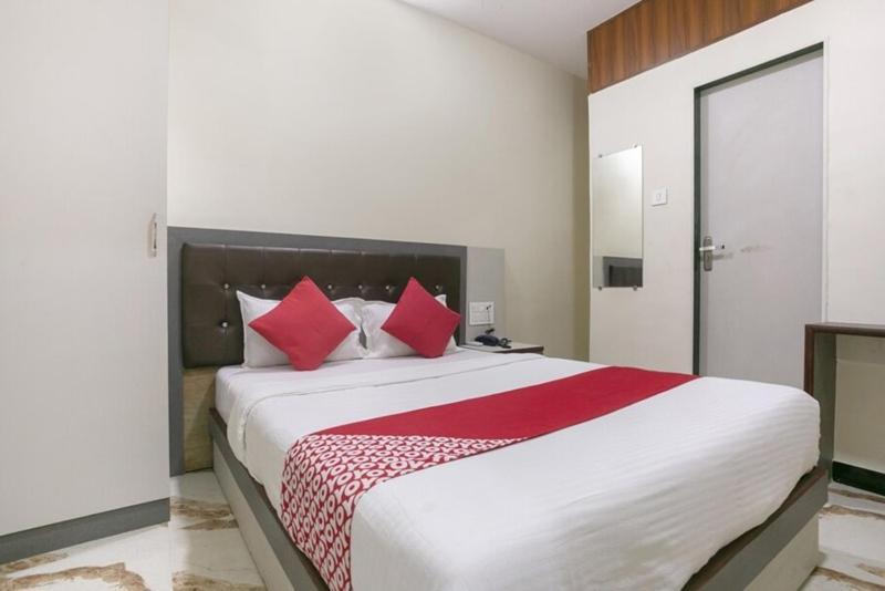 Mayuri Residency Hotel Attibele Exteriör bild