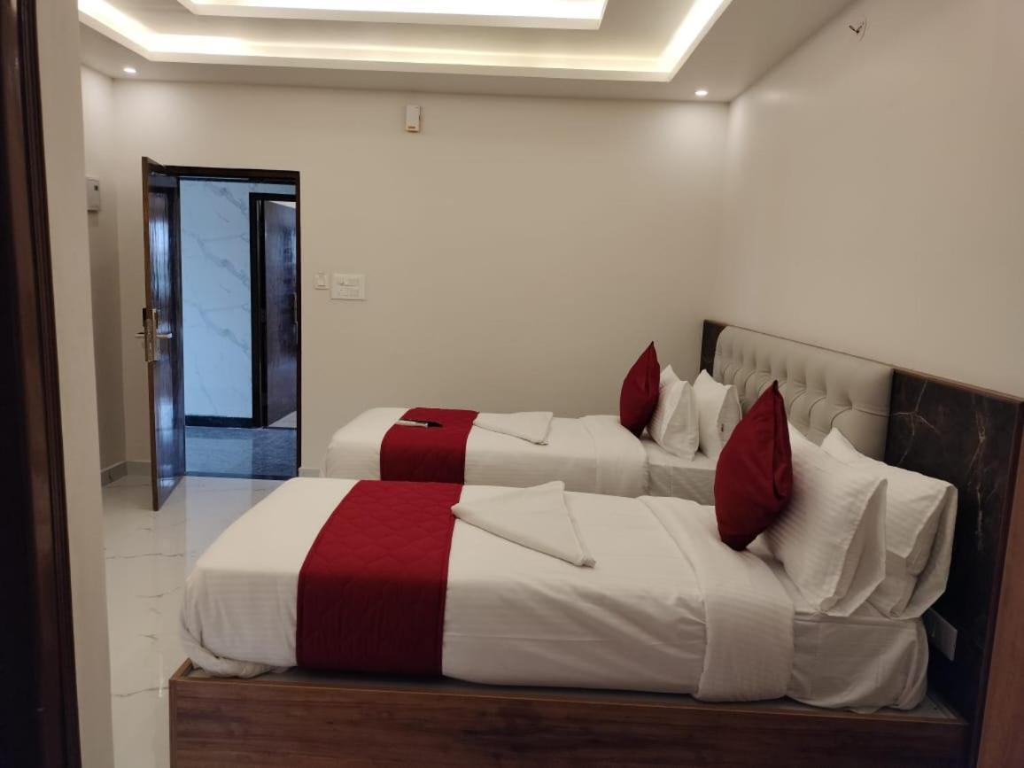 Mayuri Residency Hotel Attibele Exteriör bild